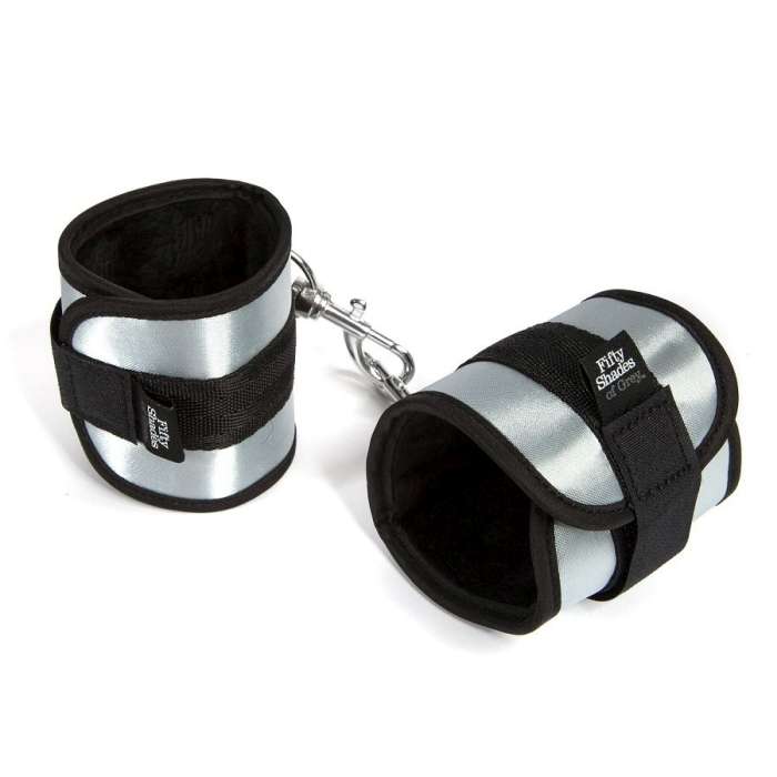 ALGEMAS DE CETIM E VELUDO - FIFTY SHADES OF GREY