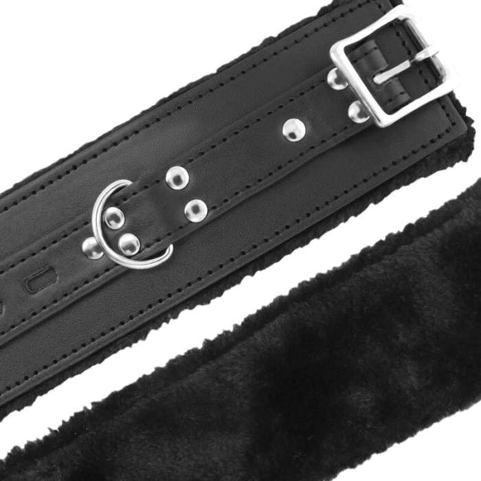 DARK NESS BDSM ESPOSAS FORRADAS EM PRETO
