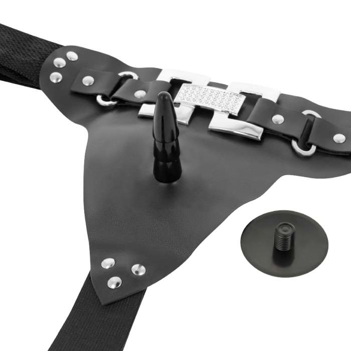 ARNÊS COM DILDO  COM VIBRAÇÃO - HARNESS ATTRACTION 18CM