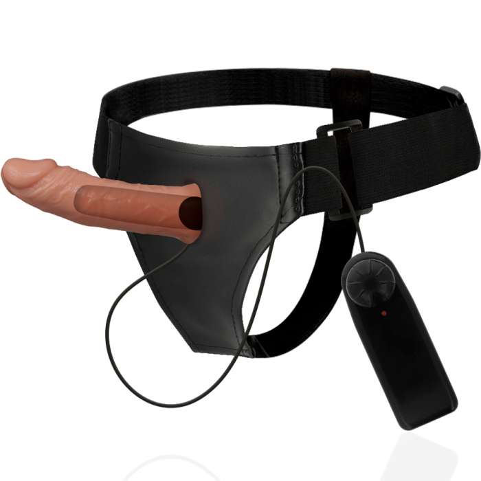 ARNES COM DILDO E CONTROLE REMOTO - HARNESS ATTRACTION  15 X 4.5CM