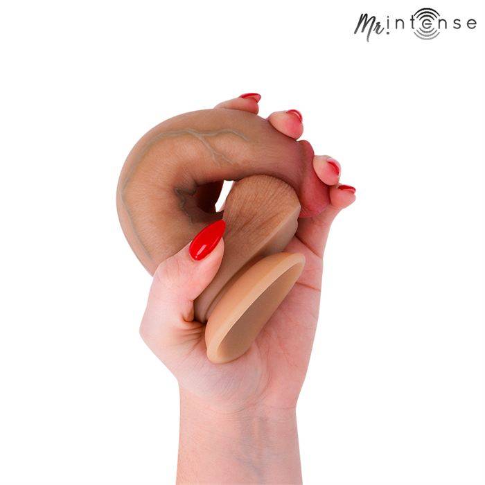 MR INTENSE - BRUCE S SILICONE DILDO WITH TESTICLES 17.8 CM -Ã- 4 CM